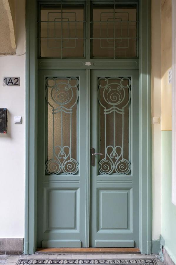 Premium Apartment By Hi5-King Street'S Luxury Budapeste Exterior foto