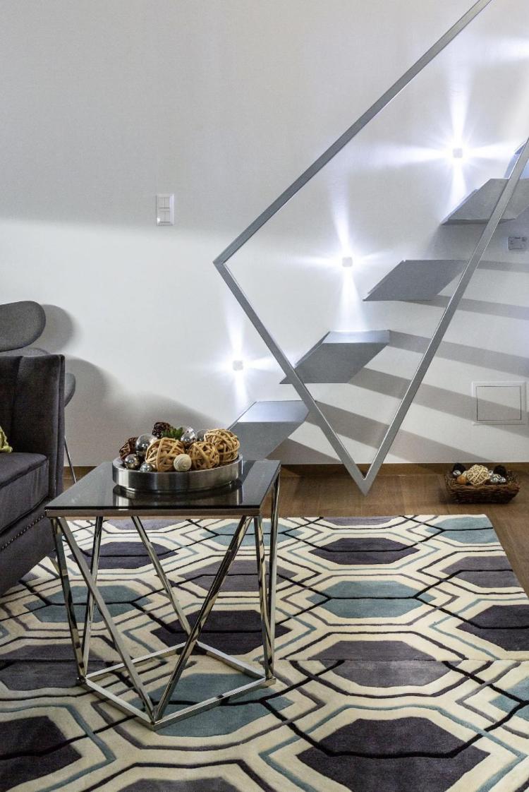 Premium Apartment By Hi5-King Street'S Luxury Budapeste Exterior foto